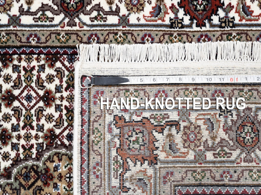 3'8" x 6'0" New Hand Knotted Ivory Wool Rectangle Oriental Rug - MOA10262489
