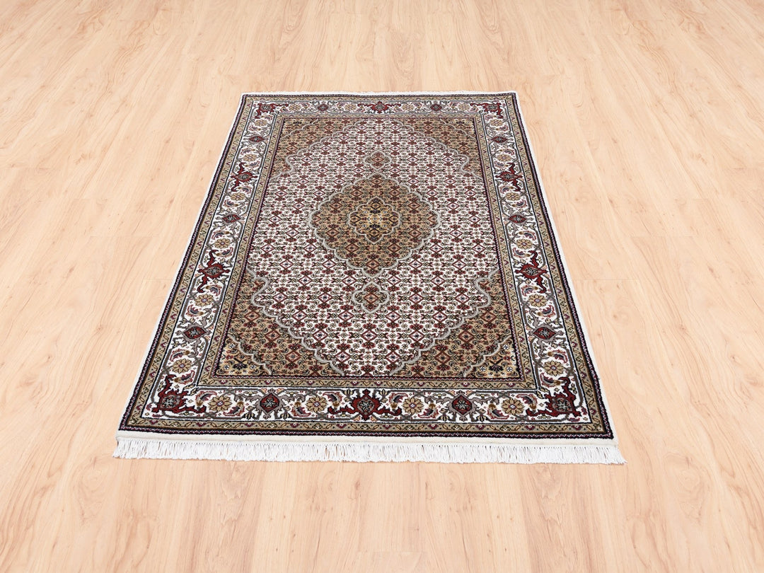 4'0" x 6'0" New Hand Knotted Ivory Wool Rectangle Oriental Rug - MOA10262490