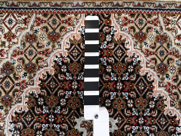 2'10" x 5'4" New Hand Knotted Black Wool Rectangle Oriental Rug - MOA10262532