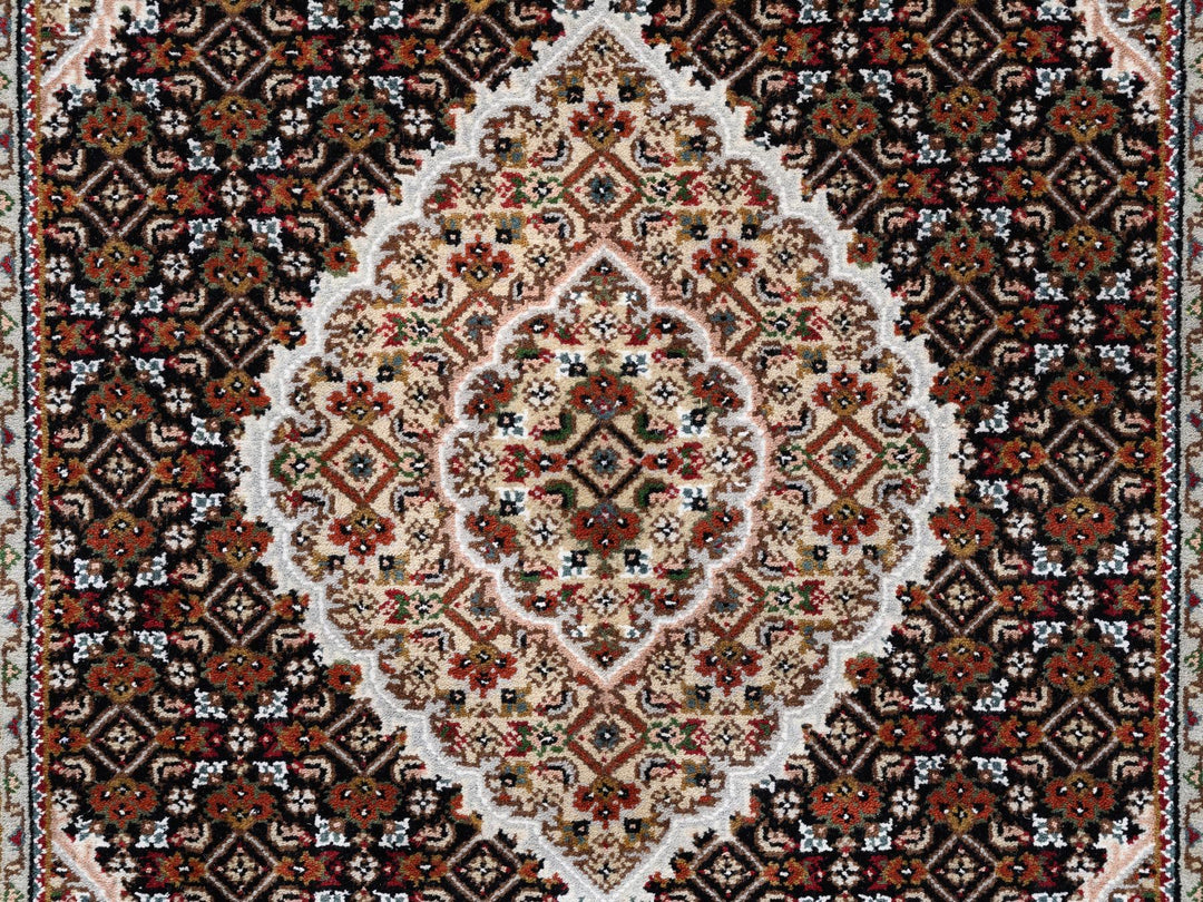 2'10" x 5'4" New Hand Knotted Black Wool Rectangle Oriental Rug - MOA10262532