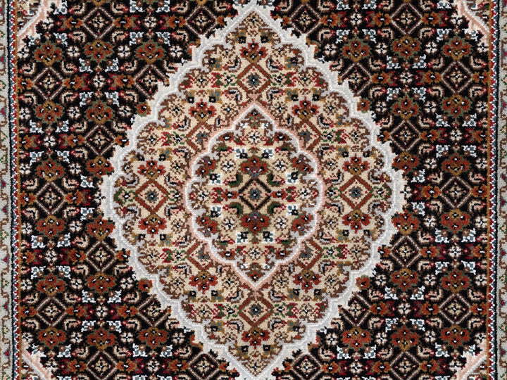 2'10" x 5'4" New Hand Knotted Black Wool Rectangle Oriental Rug - MOA10262532