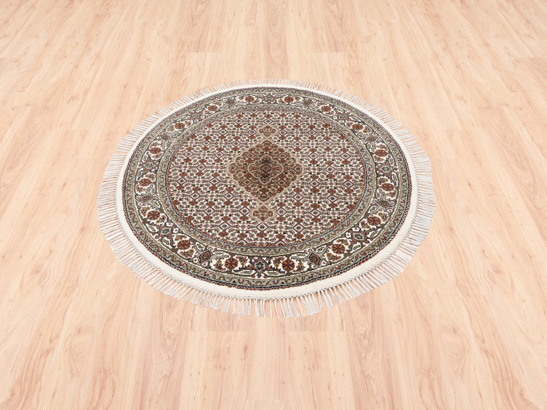 4'0" x 4'0" New Hand Knotted Ivory Wool Round Oriental Rug - MOA10262591