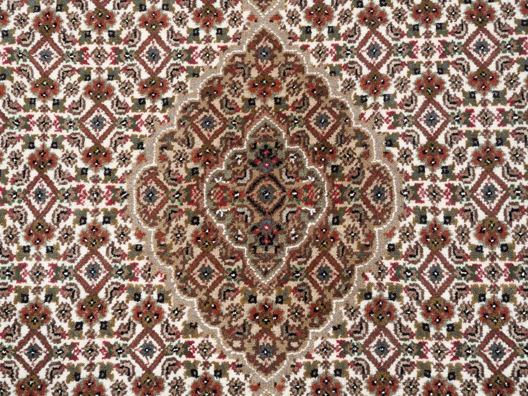 4'0" x 4'0" New Hand Knotted Ivory Wool Round Oriental Rug - MOA10262591