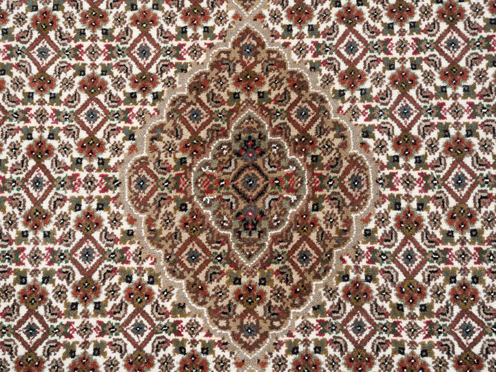 4'0" x 4'0" New Hand Knotted Ivory Wool Round Oriental Rug - MOA10262591