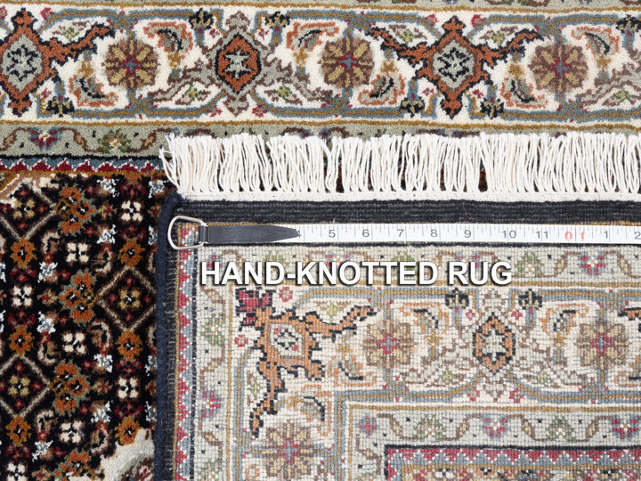 3'10" x 6'0" New Hand Knotted Black Wool Rectangle Oriental Rug - MOA10262619