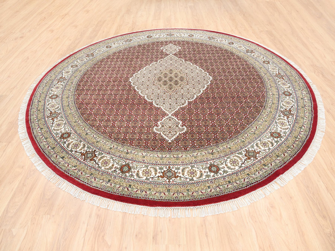 9'10" x 9'10" New Hand Knotted Red Wool Round Oriental Rug - MOA10262633