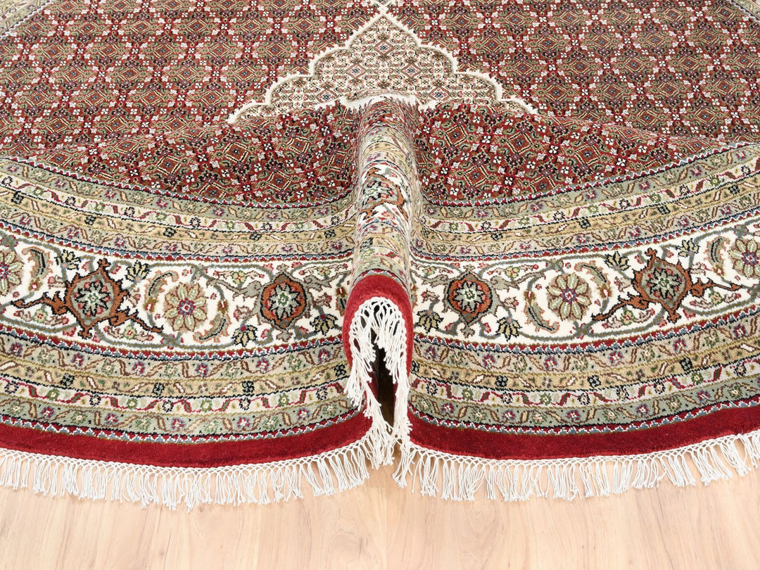 9'10" x 9'10" New Hand Knotted Red Wool Round Oriental Rug - MOA10262633