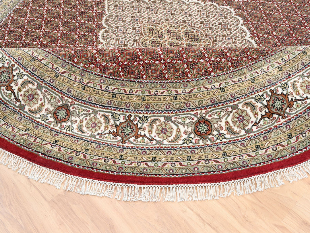 9'10" x 9'10" New Hand Knotted Red Wool Round Oriental Rug - MOA10262633