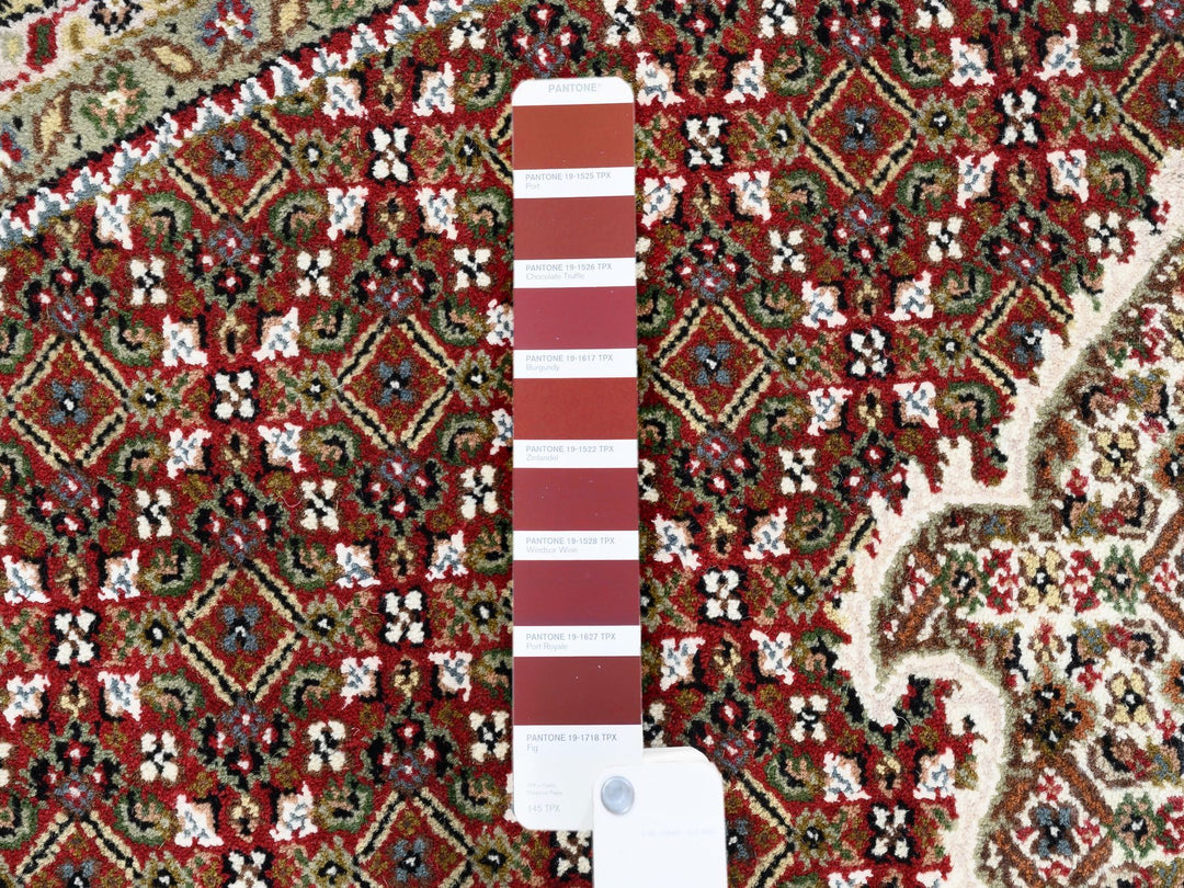 9'10" x 9'10" New Hand Knotted Red Wool Round Oriental Rug - MOA10262633