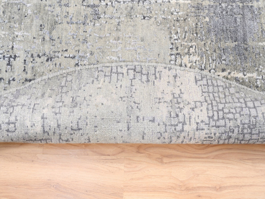 4'10" x 4'10" New Hand Knotted Grey Wool & Silk Round Oriental Rug - MOA10262683