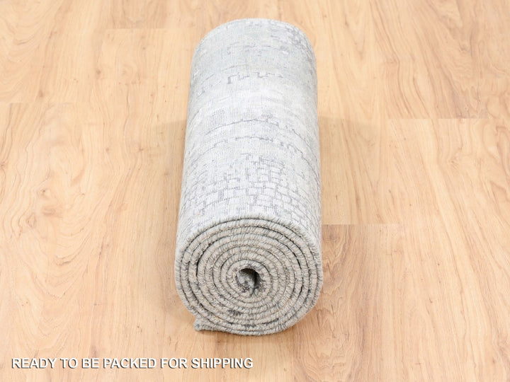 2'6" x 11'8" New Hand Knotted Grey Wool & Silk Runner Oriental Rug - MOA10262690