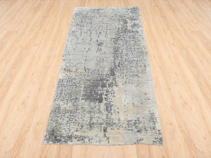 2'7" x 5'10" New Hand Knotted Grey Wool & Silk Runner Oriental Rug - MOA10262691
