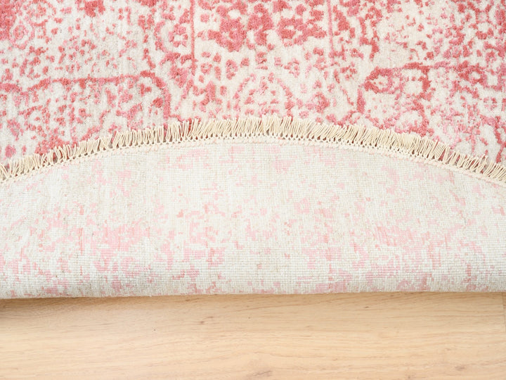 5'10" x 6'0" New Hand Knotted Pink Wool & Pure Silk Round Oriental Rug - MOA10262875