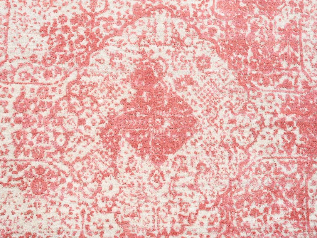 5'10" x 6'0" New Hand Knotted Pink Wool & Pure Silk Round Oriental Rug - MOA10262875