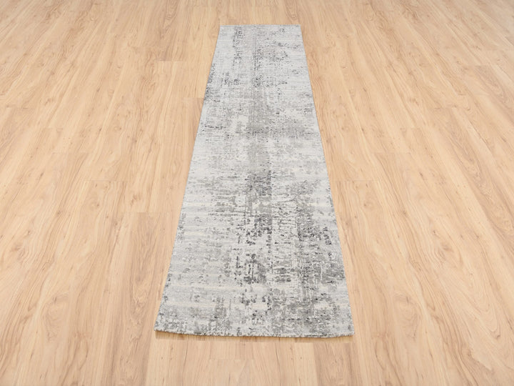2'5" x 10'0" New Hand Knotted Grey Wool Runner Oriental Rug - MOA10262921