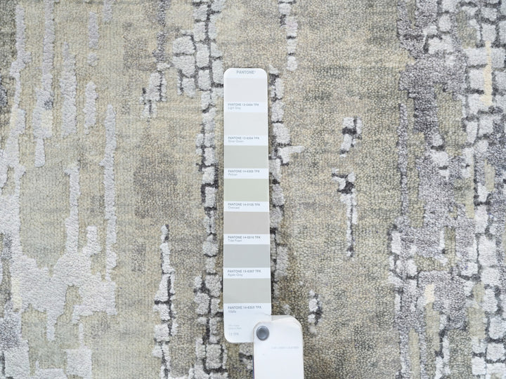 4'1" x 9'9" New Hand Knotted Grey Wool & Silk Runner Oriental Rug - MOA10263062