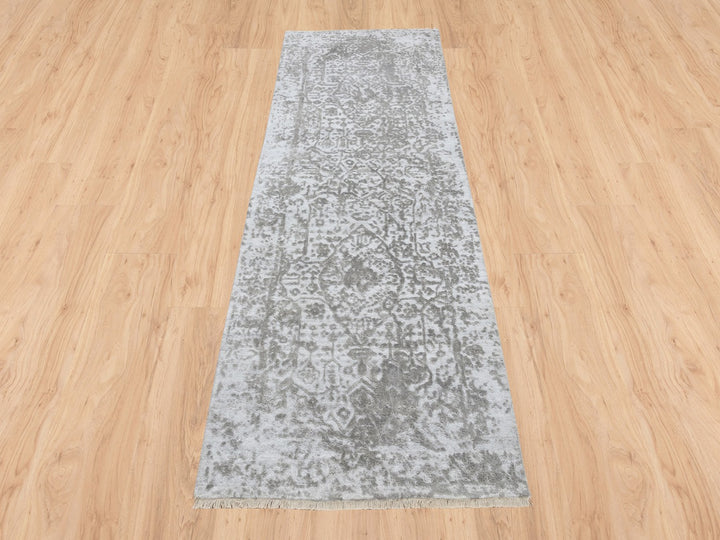2'7" x 7'9" New Hand Knotted Grey Wool & Silk Runner Oriental Rug - MOA10263196