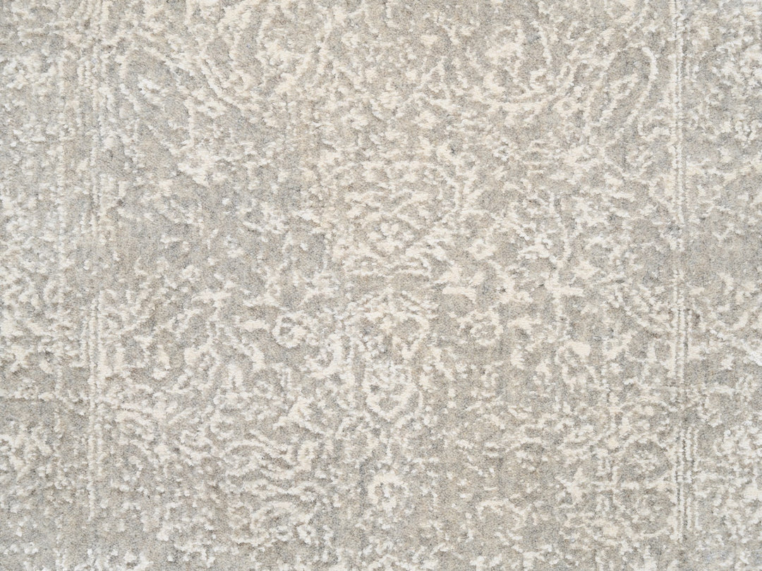 2'6" x 8'0" New Hand Loomed Beige Wool & Art Silk Runner Oriental Rug - MOA10263280