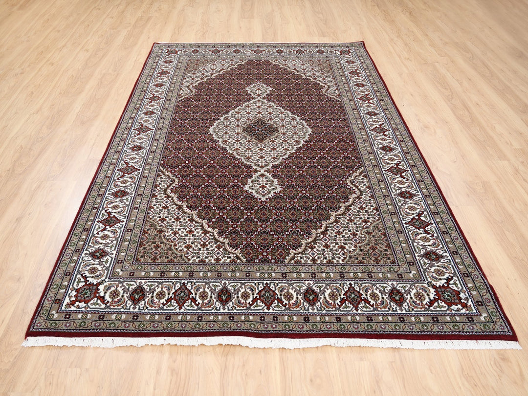 5'9" x 9'0" New Hand Knotted Red Wool Rectangle Oriental Rug - MOA10263318