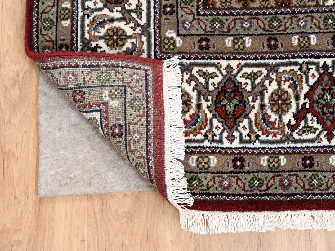 5'9" x 9'0" New Hand Knotted Red Wool Rectangle Oriental Rug - MOA10263318