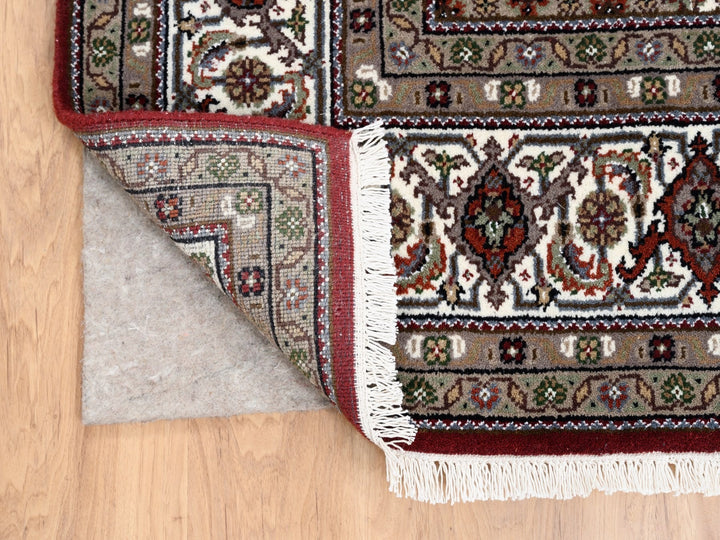 5'9" x 9'0" New Hand Knotted Red Wool Rectangle Oriental Rug - MOA10263318