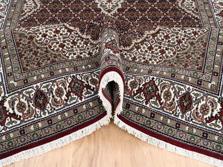 5'9" x 9'0" New Hand Knotted Red Wool Rectangle Oriental Rug - MOA10263318