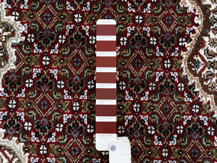 5'9" x 9'0" New Hand Knotted Red Wool Rectangle Oriental Rug - MOA10263318