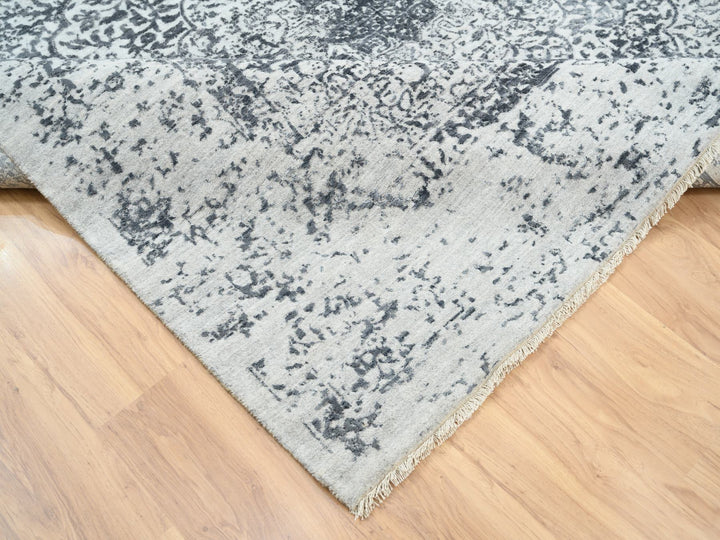8'0" x 8'0" New Hand Knotted Grey Wool & Silk Square Oriental Rug - MOA10263455