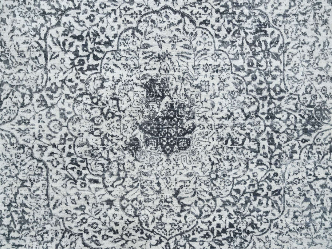 8'0" x 8'0" New Hand Knotted Grey Wool & Silk Square Oriental Rug - MOA10263455