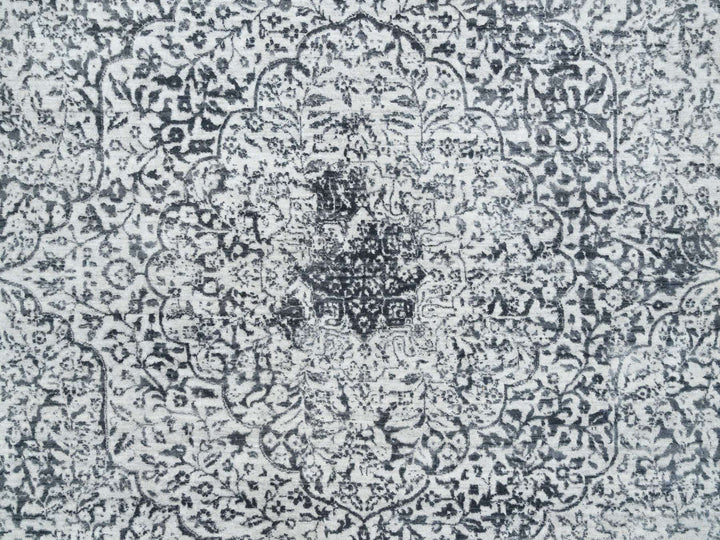 8'0" x 8'0" New Hand Knotted Grey Wool & Silk Square Oriental Rug - MOA10263455