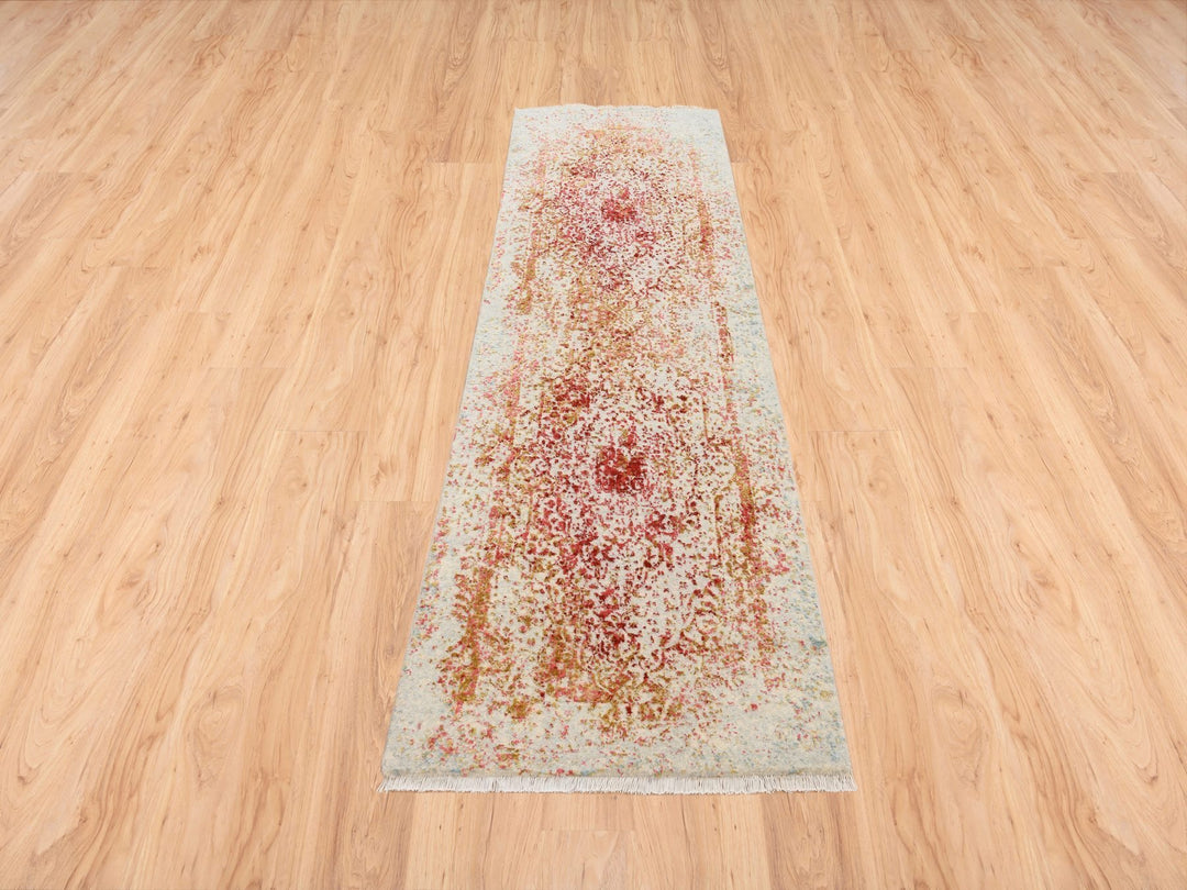 2'6" x 8'0" New Hand Knotted Pink Wool & Silk Runner Oriental Rug - MOA10263463