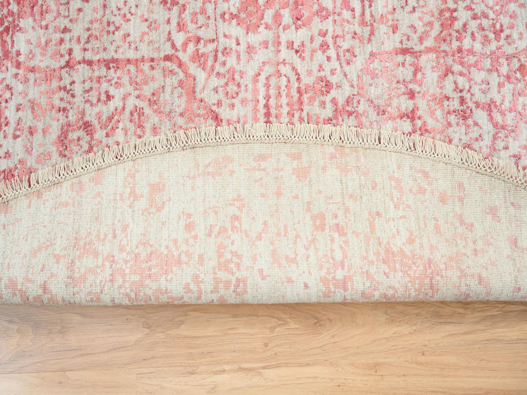 8'9" x 8'9" New Hand Knotted Pink Wool & Silk Round Oriental Rug - MOA10263469