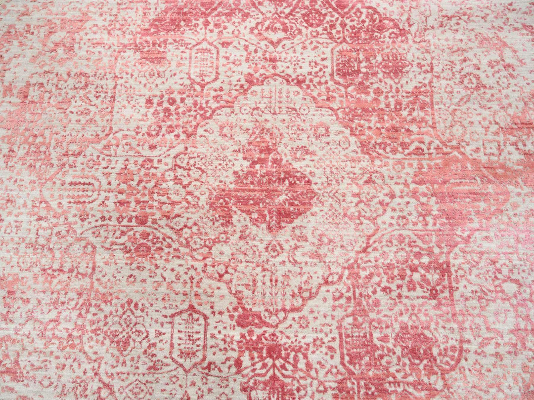 8'9" x 8'9" New Hand Knotted Pink Wool & Silk Round Oriental Rug - MOA10263469