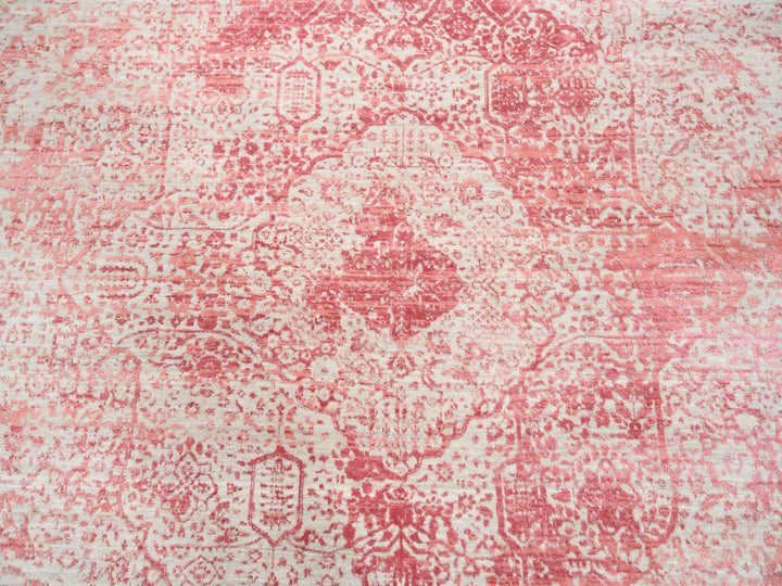 8'9" x 8'9" New Hand Knotted Pink Wool & Silk Round Oriental Rug - MOA10263469