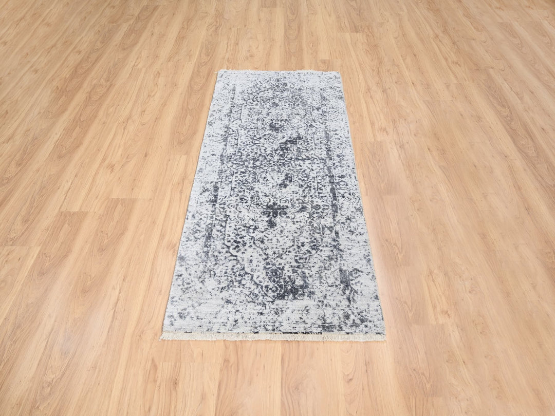 2'6" x 5'10" New Hand Knotted Grey Wool & Silk Runner Oriental Rug - MOA10263475