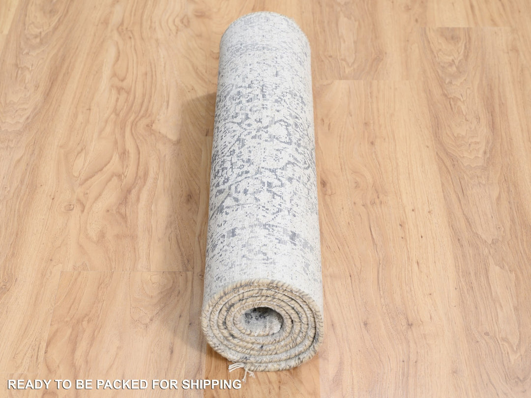 2'6" x 6'0" New Hand Knotted Grey Wool & Silk Runner Oriental Rug - MOA10263476