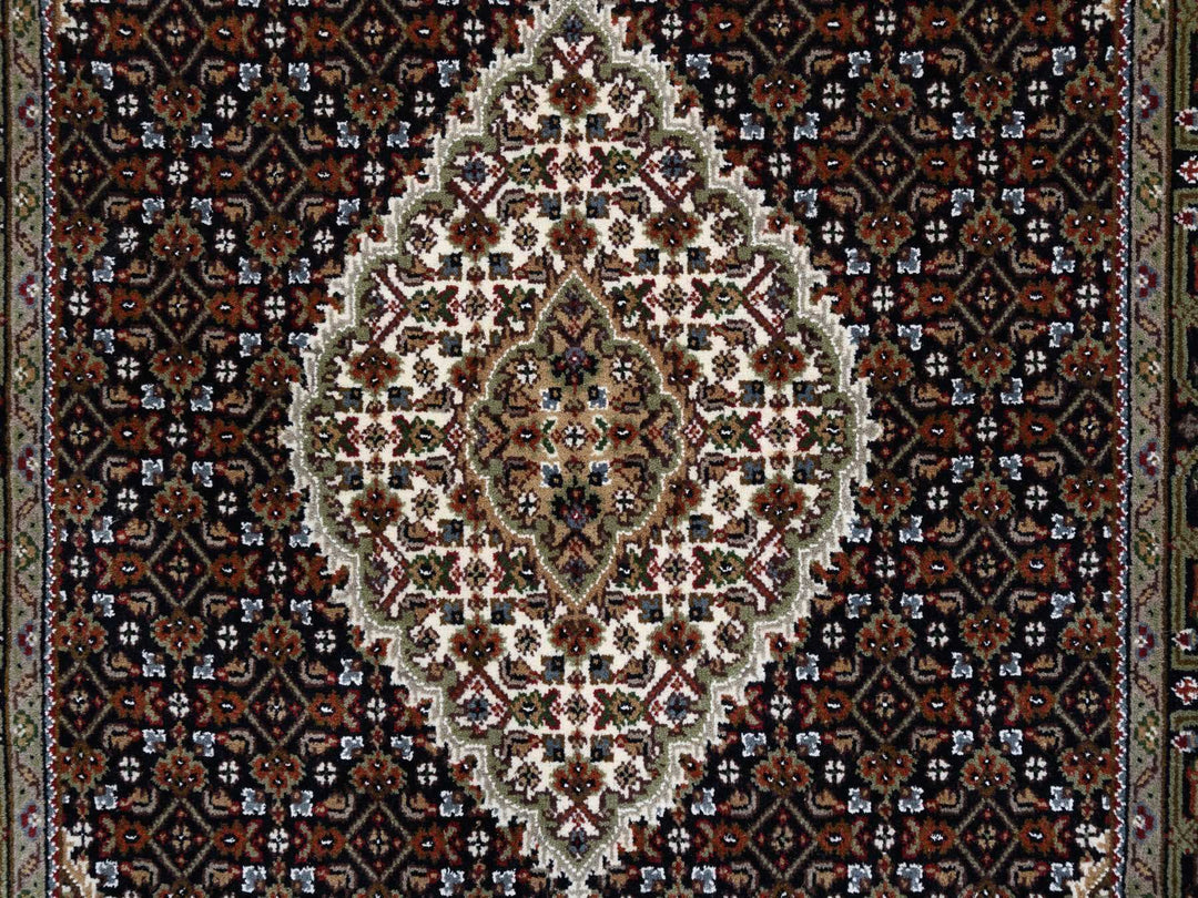 4'0" x 6'3" New Hand Knotted Black Wool Rectangle Oriental Rug - MOA10263541