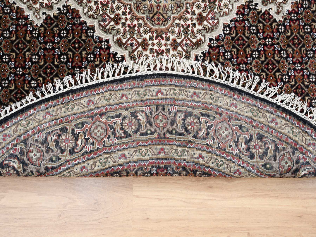 5'0" x 5'0" New Hand Knotted Black Wool Round Oriental Rug - MOA10263543