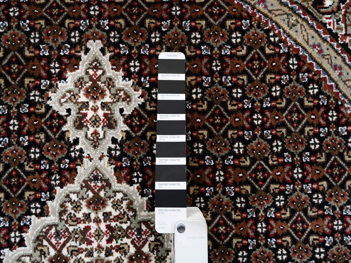 5'0" x 5'0" New Hand Knotted Black Wool Round Oriental Rug - MOA10263543