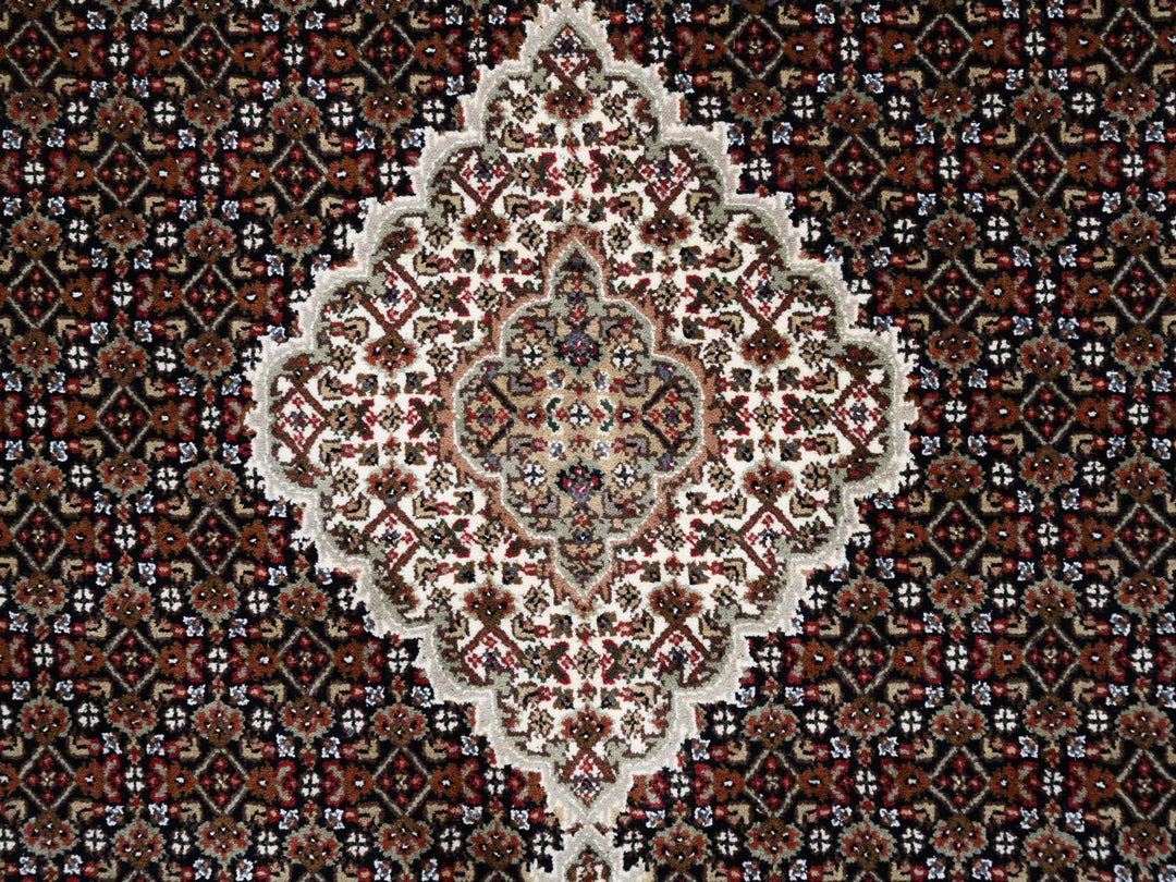 5'0" x 5'0" New Hand Knotted Black Wool Round Oriental Rug - MOA10263543