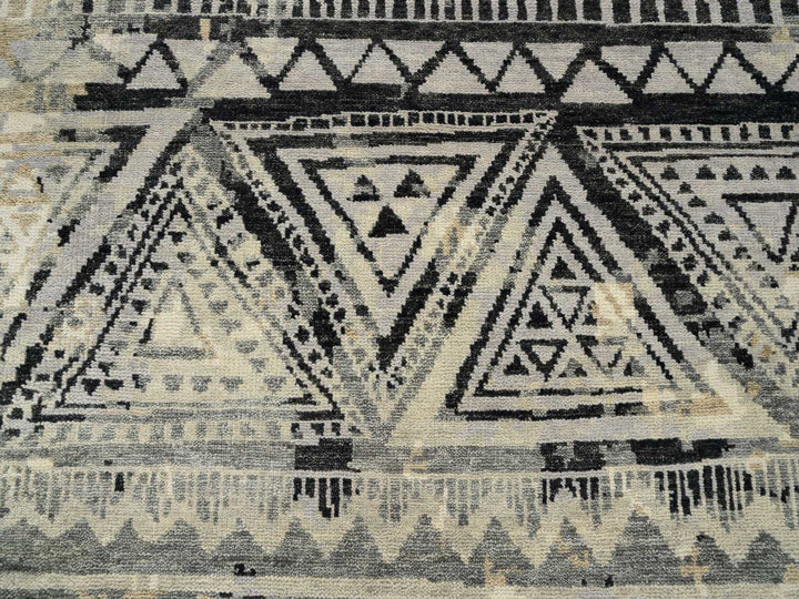 9'9" x 13'10" New Hand Knotted Black Wool Rectangle Oriental Rug - MOA10263921