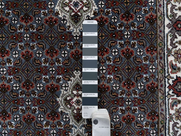 2'6" x 26'1" New Hand Knotted Grey Wool Runner Oriental Rug - MOA10264090