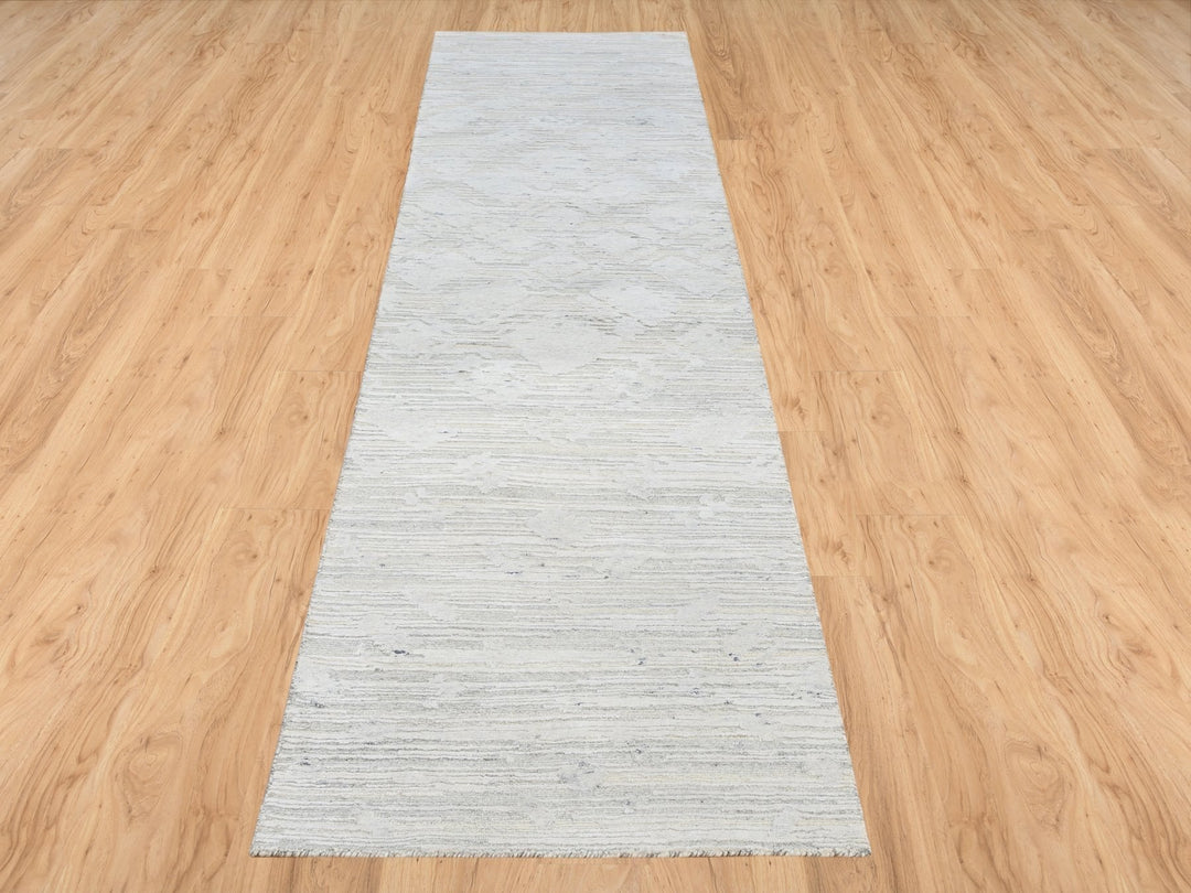 2'6" x 9'9" New Hand Knotted Grey Wool Runner Oriental Rug - MOA10264140