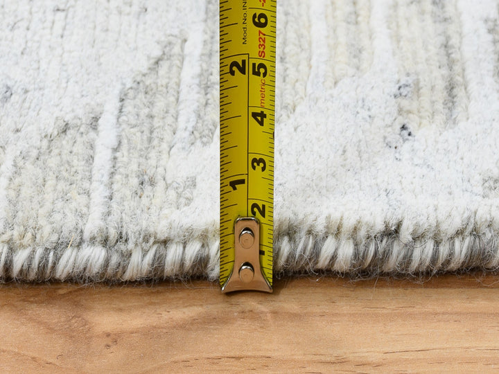 2'6" x 9'9" New Hand Knotted Grey Wool Runner Oriental Rug - MOA10264140
