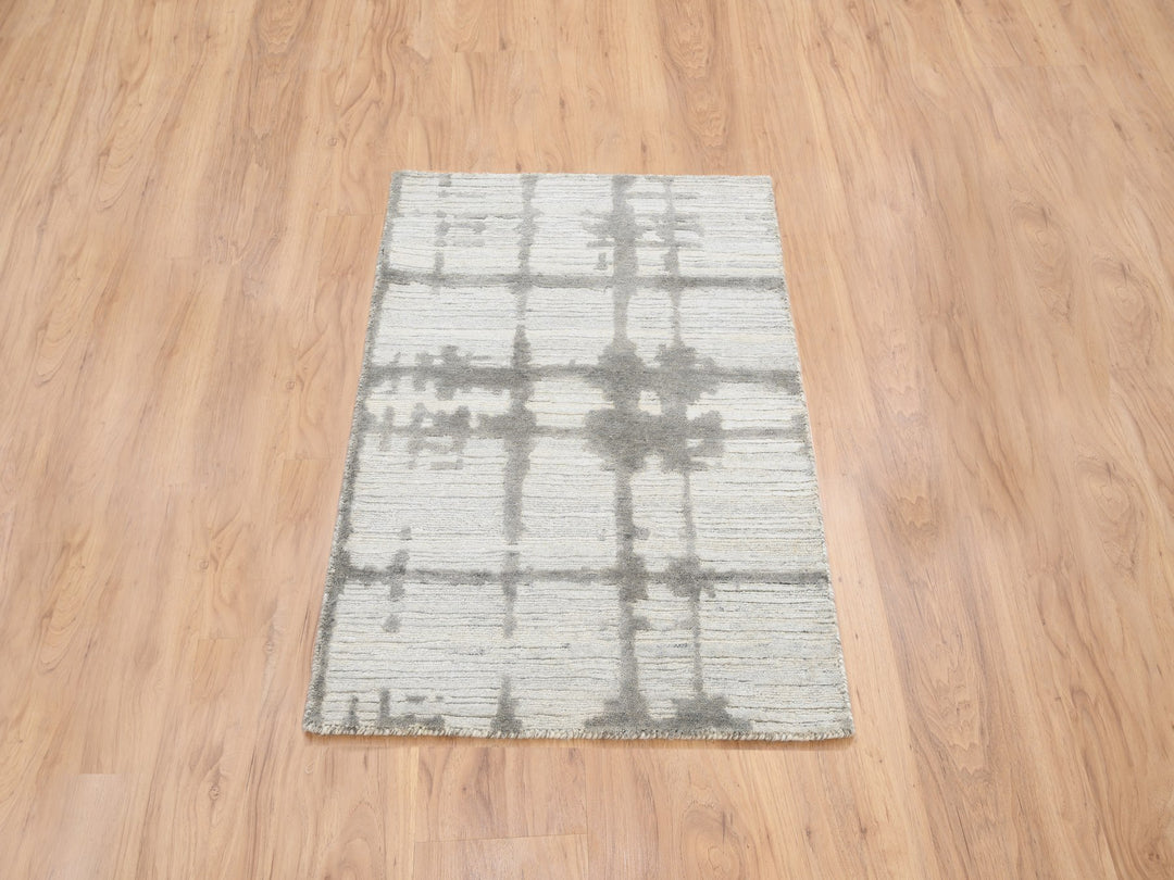 2'1" x 3'1" New Hand Knotted Ivory Wool Rectangle Oriental Rug - MOA10264238