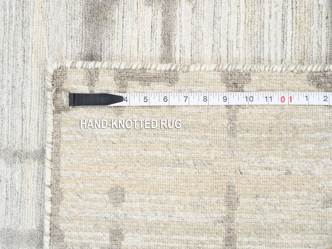 2'1" x 3'1" New Hand Knotted Ivory Wool Rectangle Oriental Rug - MOA10264238