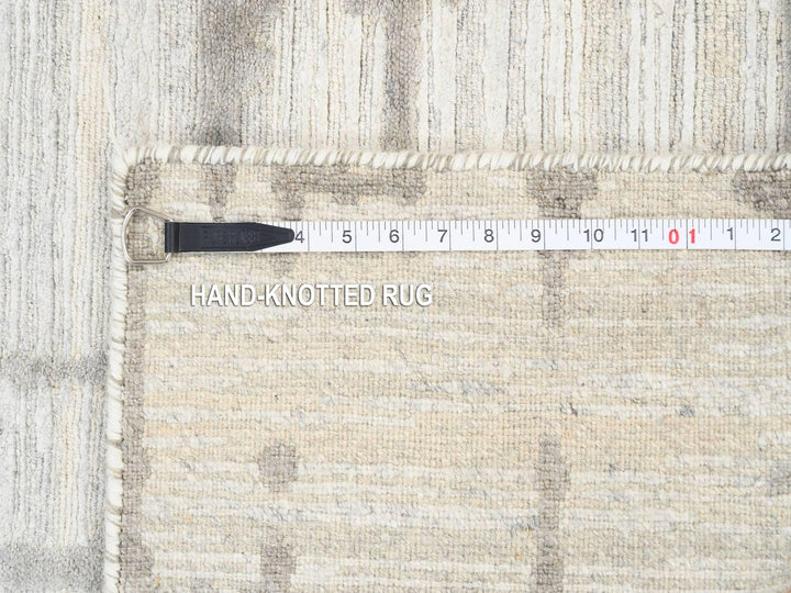2'1" x 3'1" New Hand Knotted Ivory Wool Rectangle Oriental Rug - MOA10264238