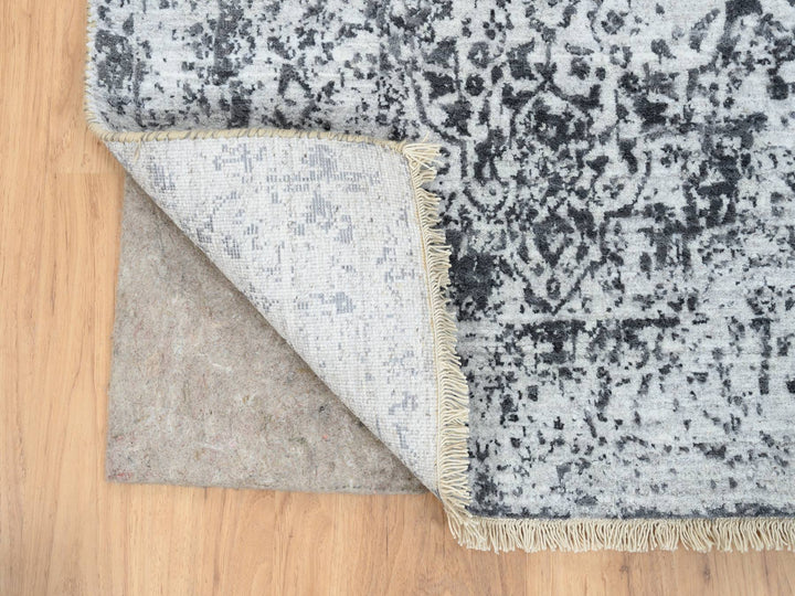 2'7" x 8'2" New Hand Knotted Grey Wool & Pure Silk Runner Oriental Rug - MOA10264324
