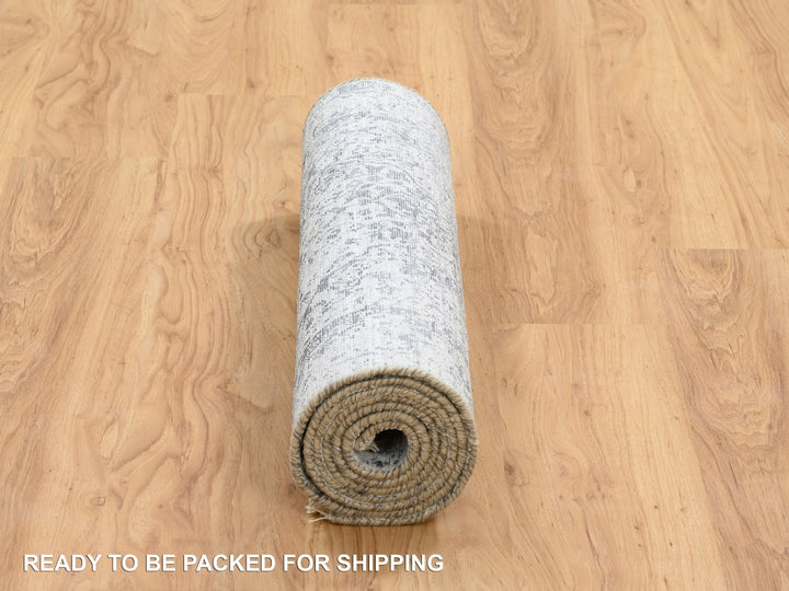 2'7" x 8'2" New Hand Knotted Grey Wool & Pure Silk Runner Oriental Rug - MOA10264324
