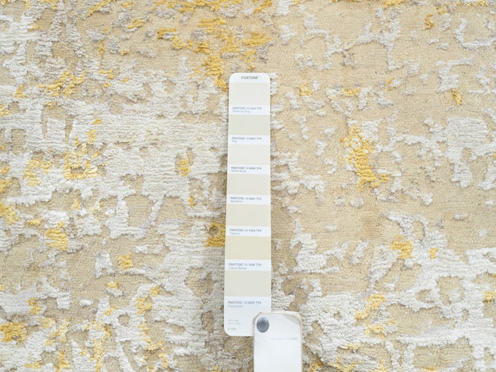 2'0" x 2'9" New Hand Knotted Beige Wool & Silk Rectangle Oriental Rug - MOA10264344